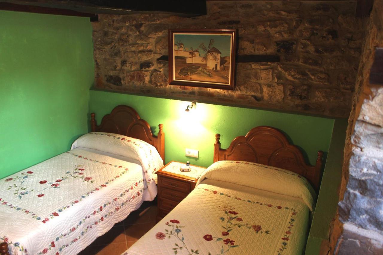 Casa Rural La Torre De Espinama Værelse billede